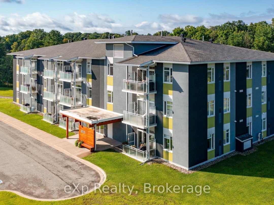 308 - 20D SILVER BIRCH COURT, 