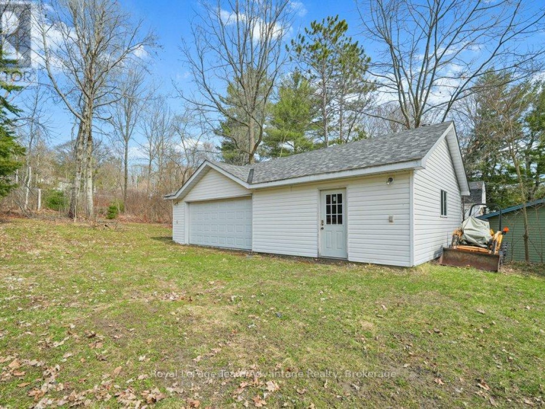 66 WILLIAM STREET, Parry Sound