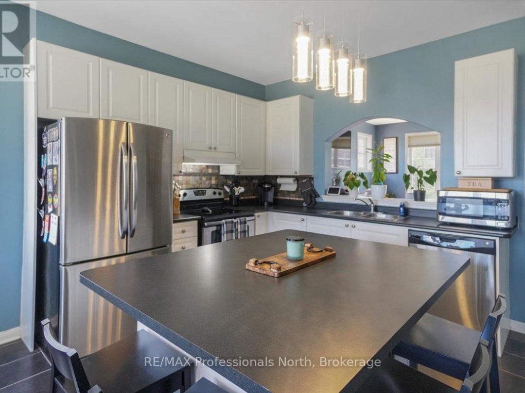 43 CLEARBROOK TRAIL, 