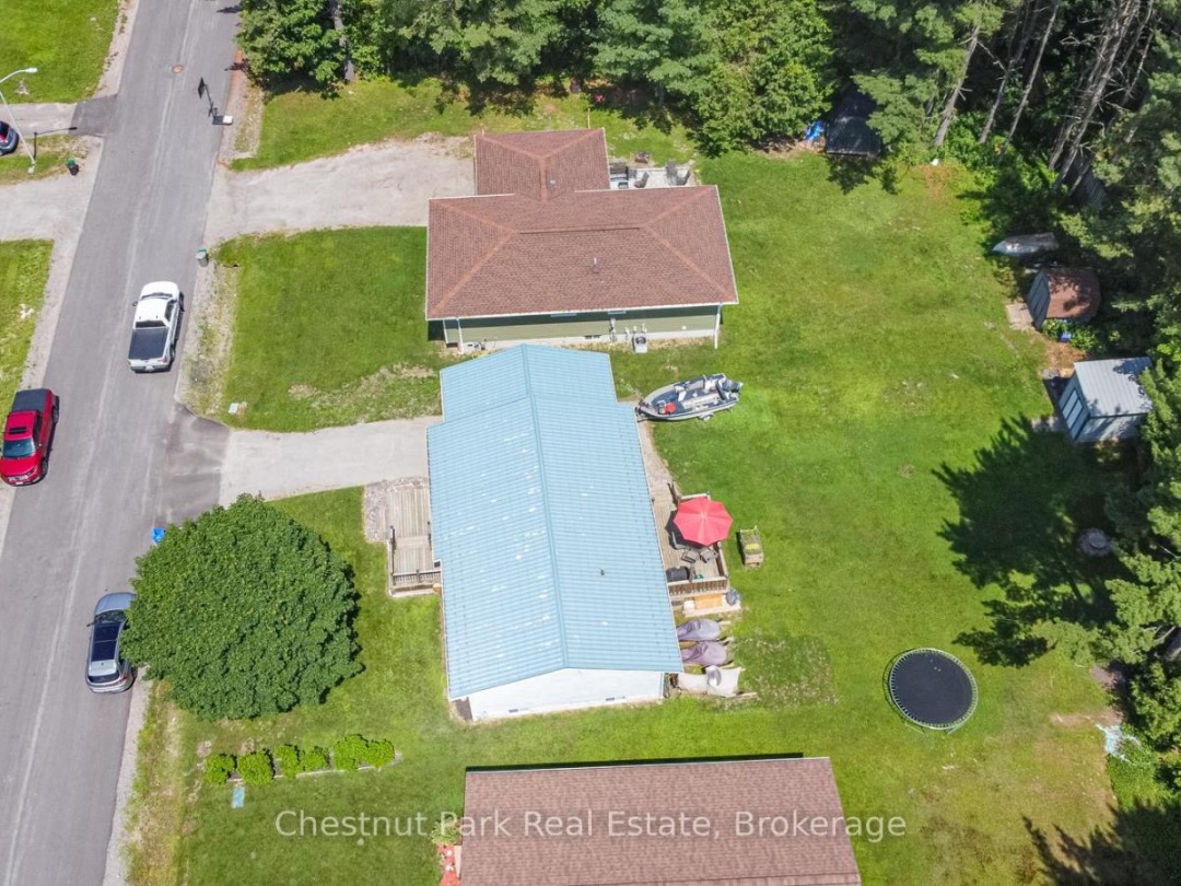 4 PINEWOOD DRIVE, 