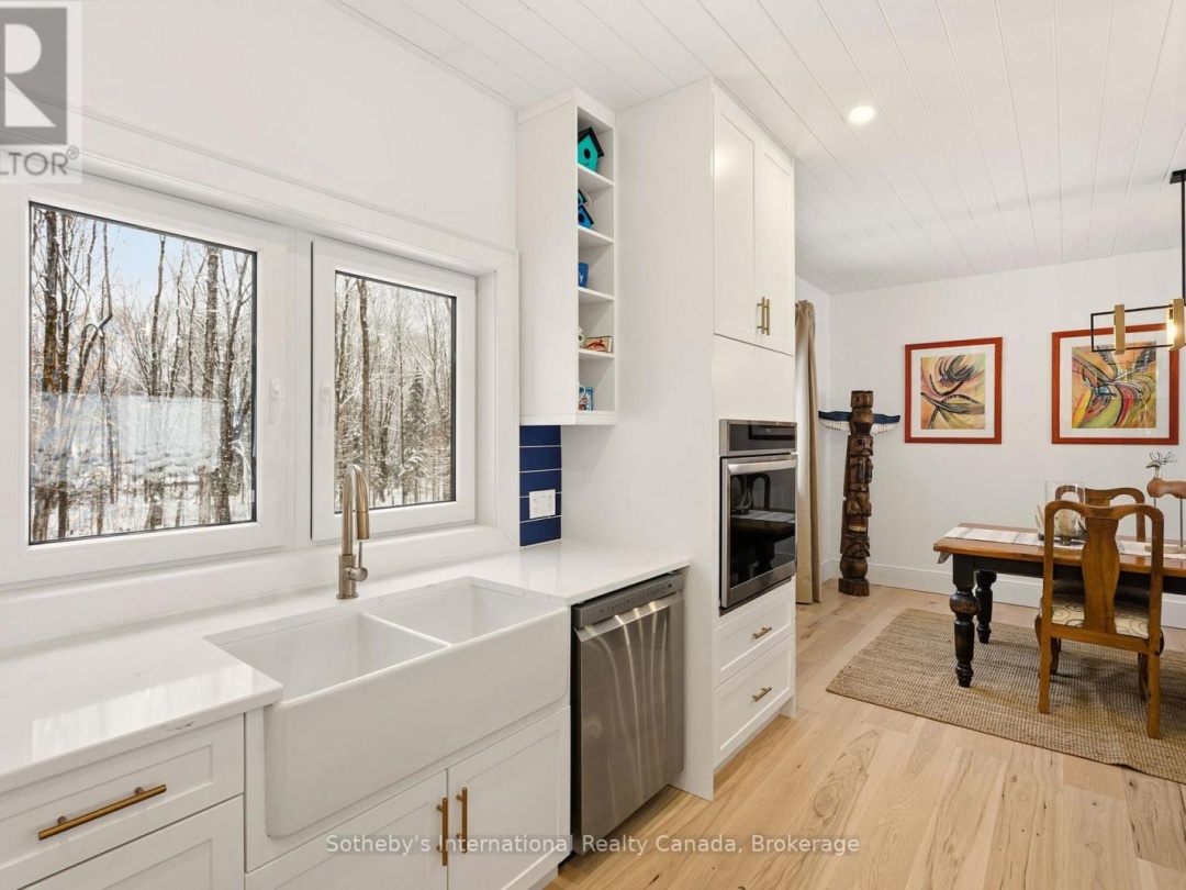 2435 RAVENSCLIFFE ROAD, 