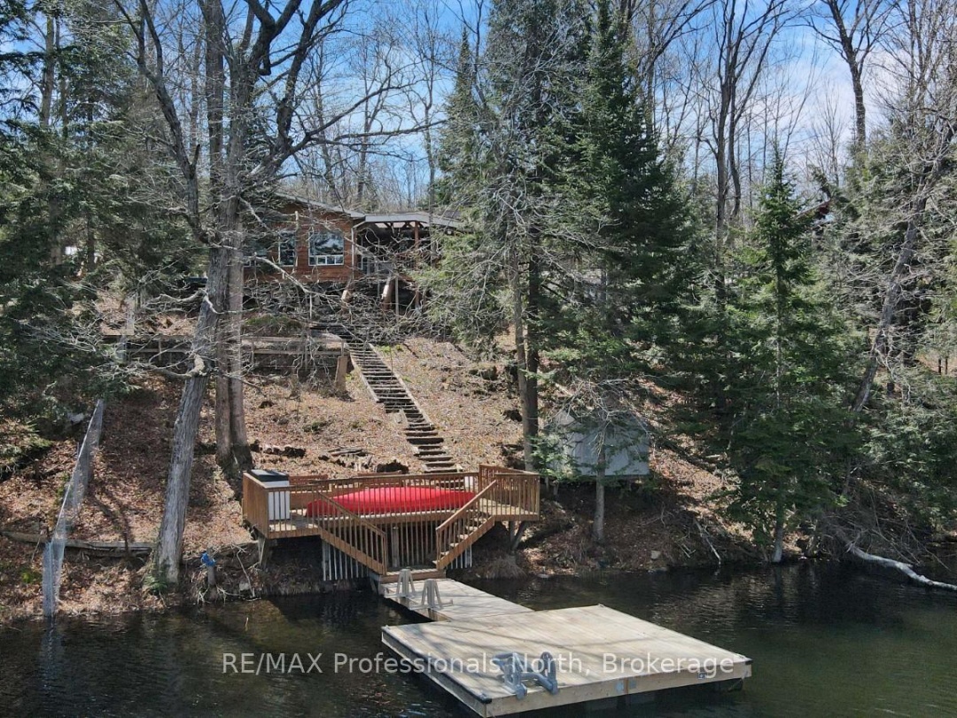 1039 Mink Road, Long Lake