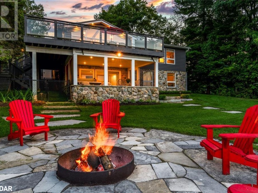 3352 Russell Drive, Gloucester Pool