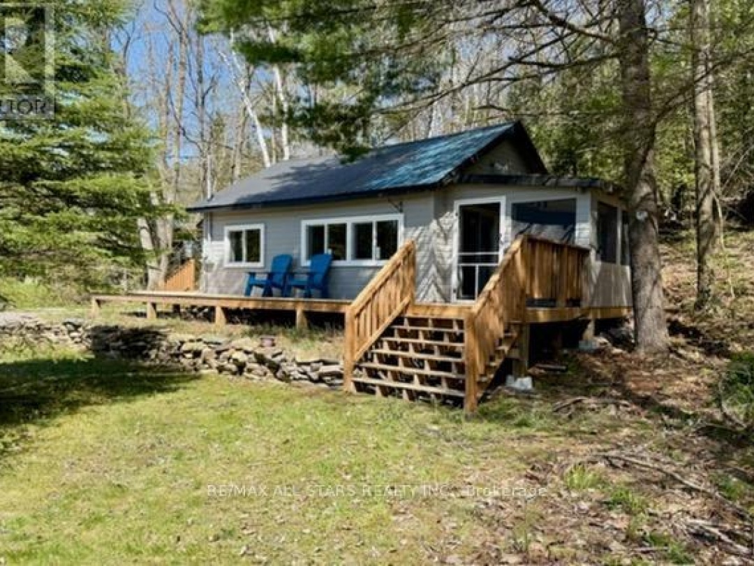 1019 Osler Lane, Gull Lake