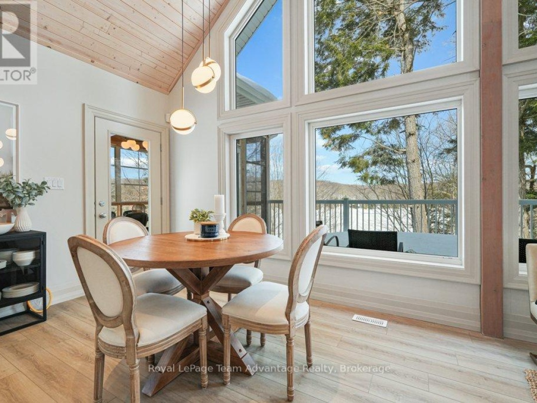 63 Maple Drive, Bay Lake