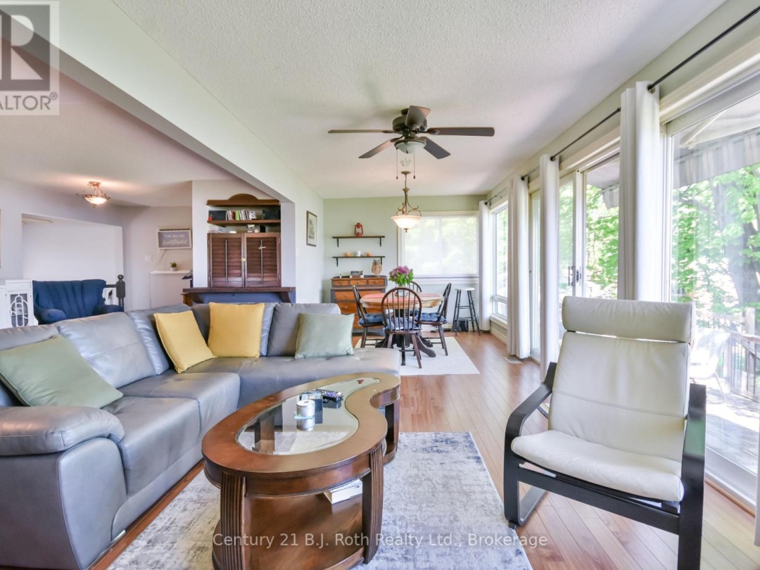 95 Maskinonge Road, Georgian Bay