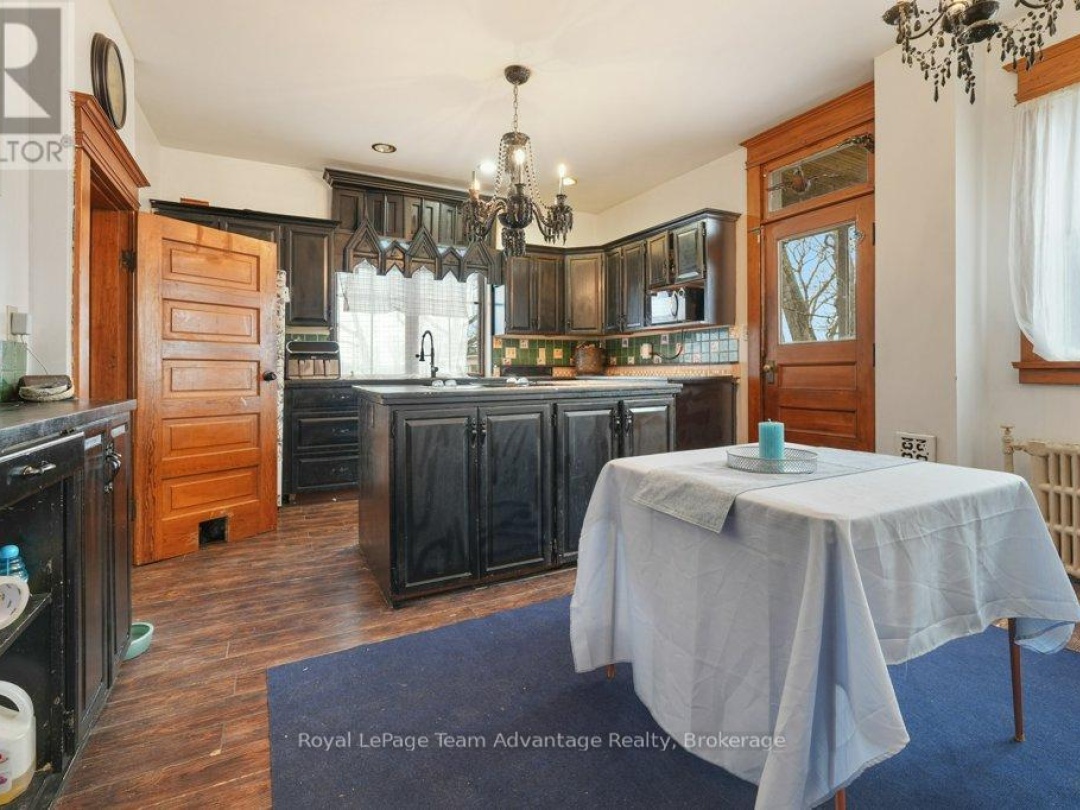 20 Belvedere Avenue, Parry Sound
