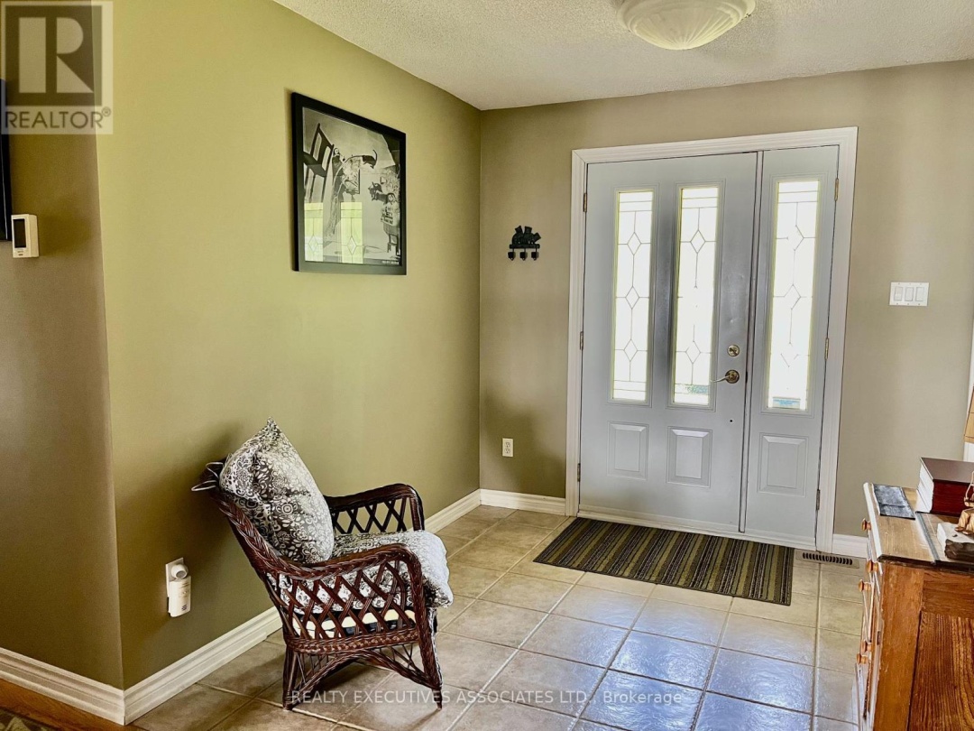 22 LAKEVIEW BOULEVARD, 