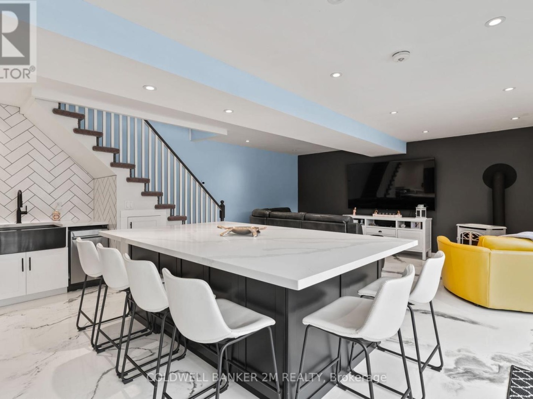 1174 BIRCH NARROWS ROAD, 