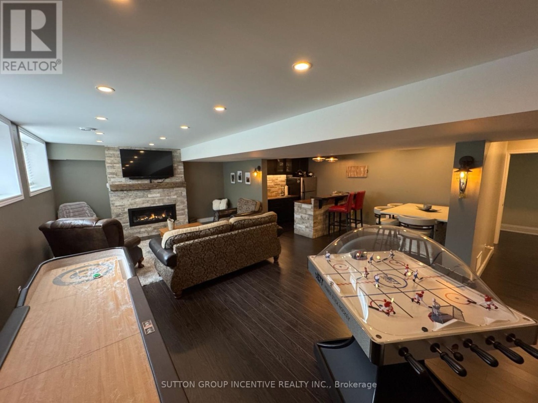 22 THOROUGHBRED DRIVE, 