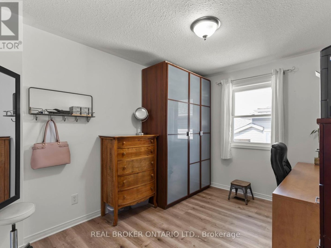 10 JORDON CRESCENT, 