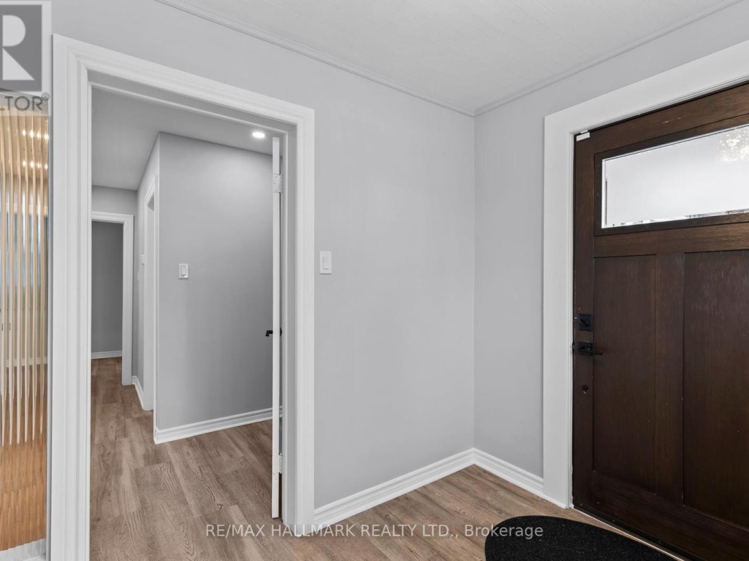 13 Pinetree Court, Lake Simcoe