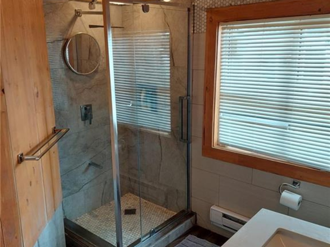 4705 Anderson Avenue, Lake Simcoe