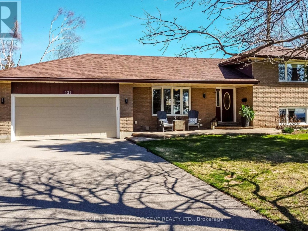 121 Bayshore Drive, Lake Simcoe