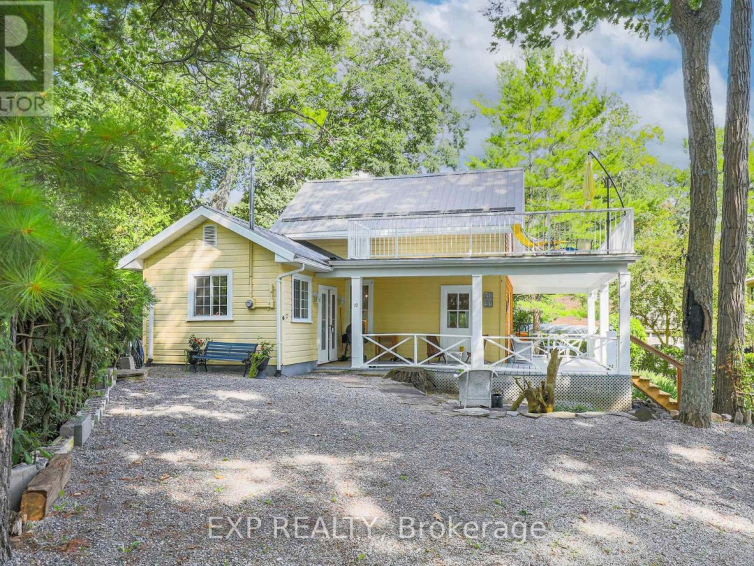 10 Sixth Street, Sturgeon Lake