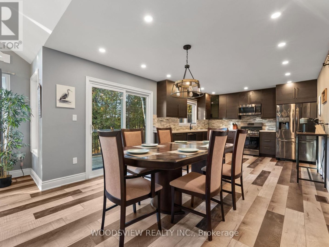 89 LITTLE SILVER WAY, 