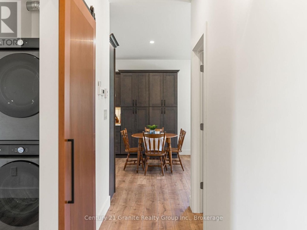 4324 Deep Bay Road, Gull Lake