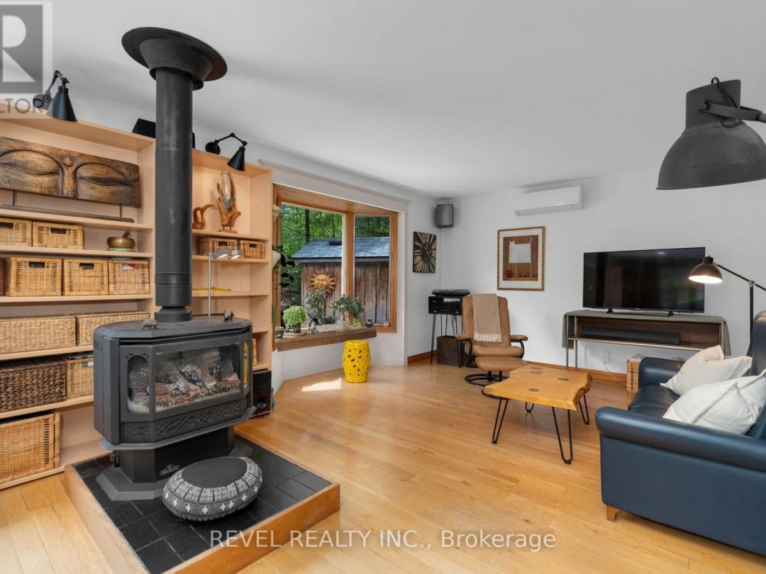 3248 MUSKOKA STREET, 