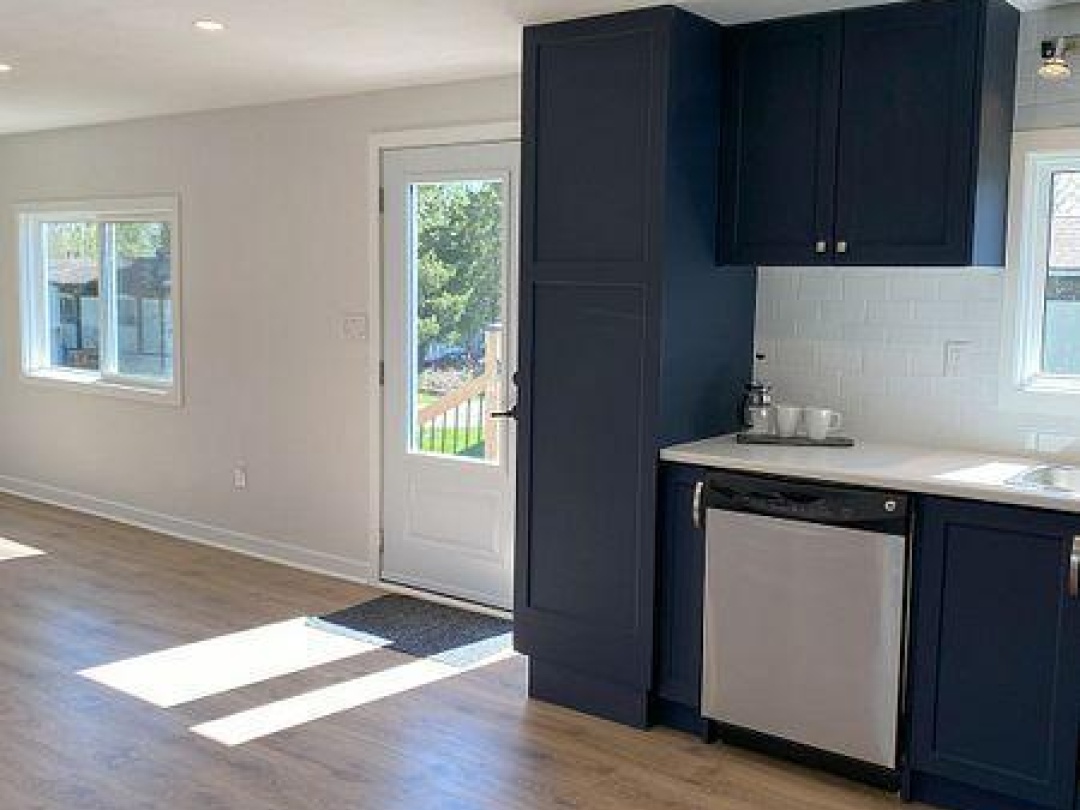 8 BENSLEY DRIVE, 
