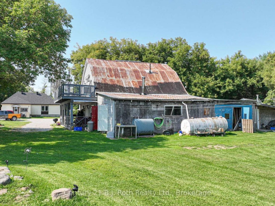 5135 SIDEROAD 25, 