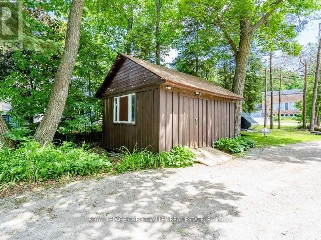 230 Robins Point Road, Georgian Bay