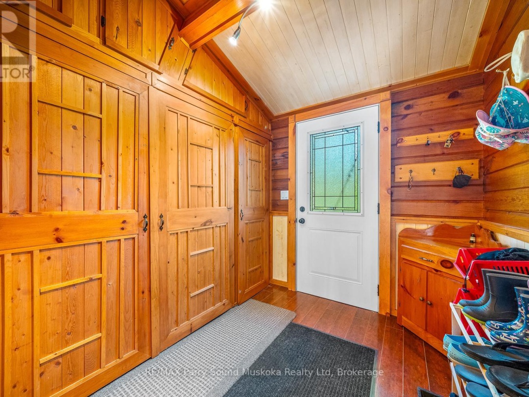 7 MUNICIPAL DRIVE, 