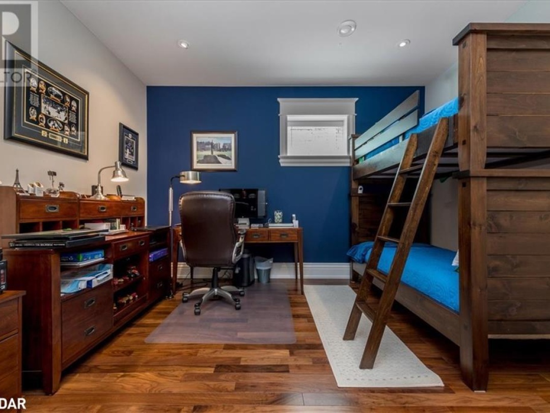 153 Creighton Street S, Lake Simcoe