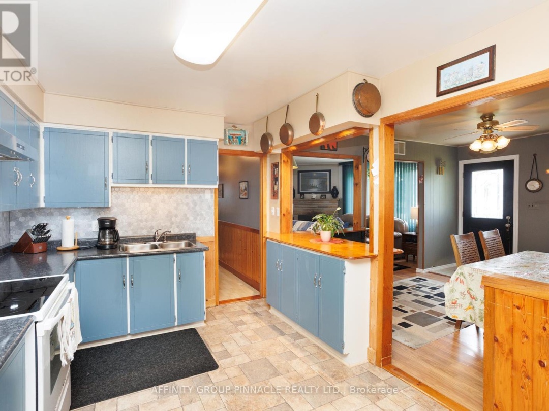 46 Maplewood Avenue, Lake Simcoe