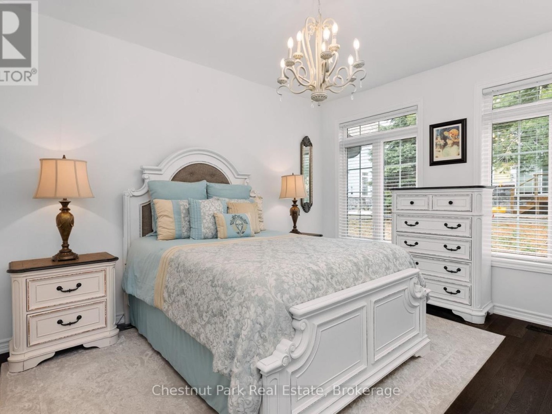 25 Durham Road, Muskoka River