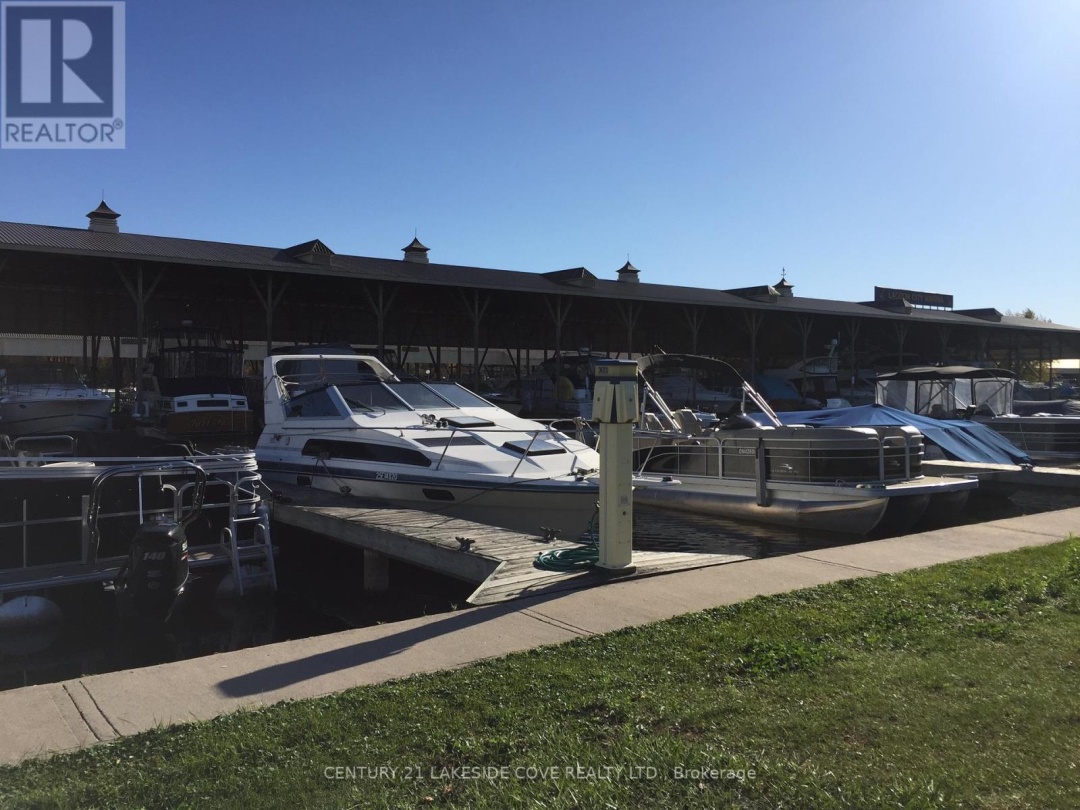 19 4 Paradise Boulevard, Lake Simcoe