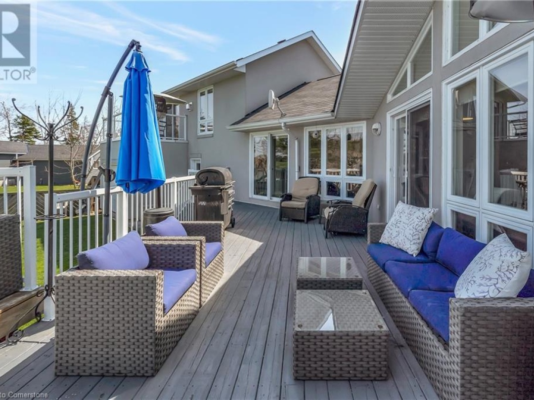 33 Totten Drive Drive, Sturgeon Lake