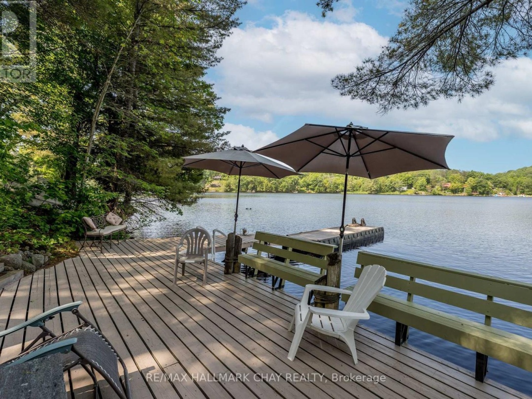 8 EAGLE RIDGE LANE, 
