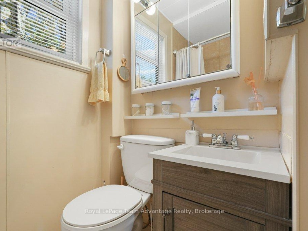 43 HILLCREST AVENUE, 