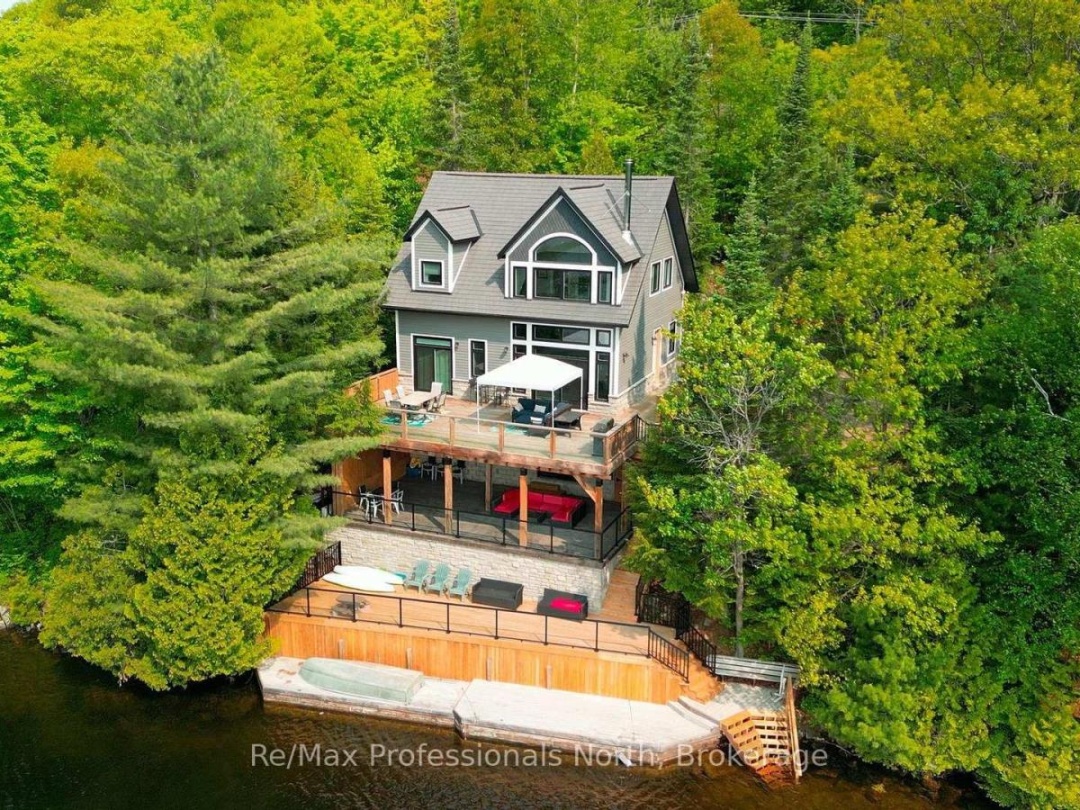 1024 ALBERT LANE E, Kawagama Lake