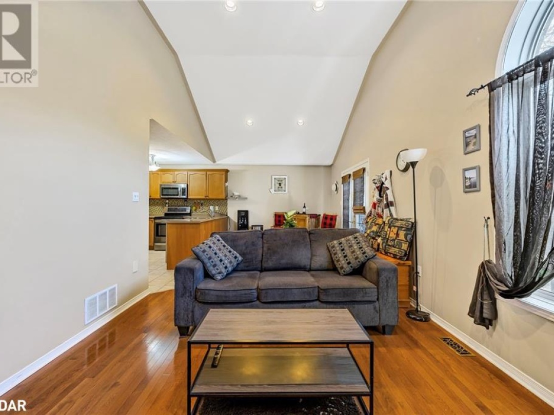 3160 Emperor Drive, Orillia