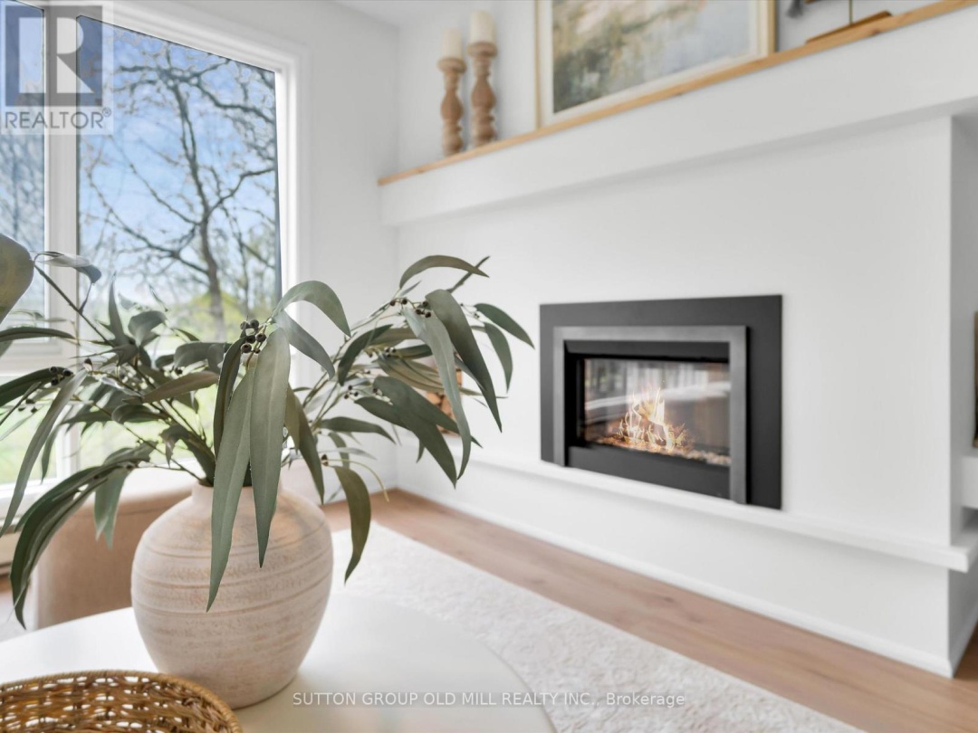 203 26 Deerhurst Drive, Peninsula Lake