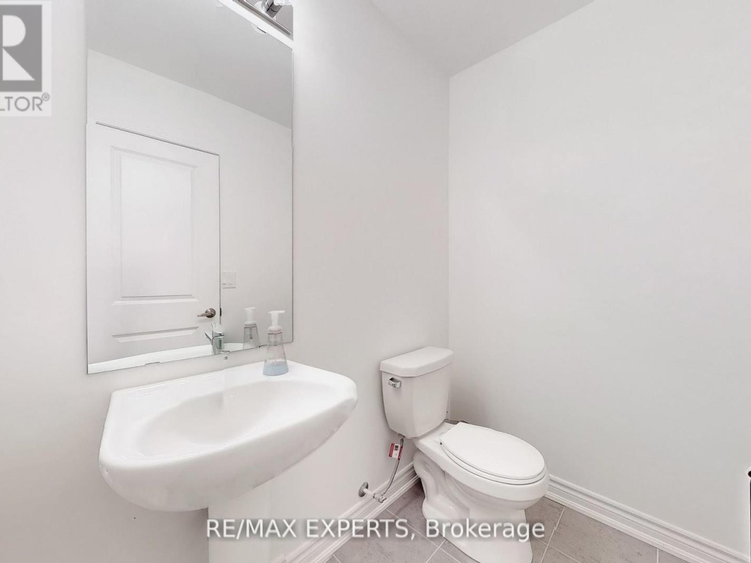 31 Wyn Wood Lane, Orillia