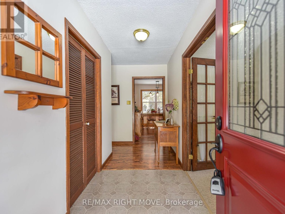 1613 Mt. St. Louis Road E, Oro-Medonte