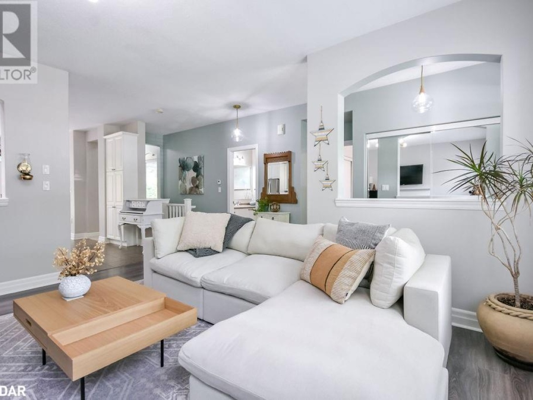 7 WINDSONG Crescent, 