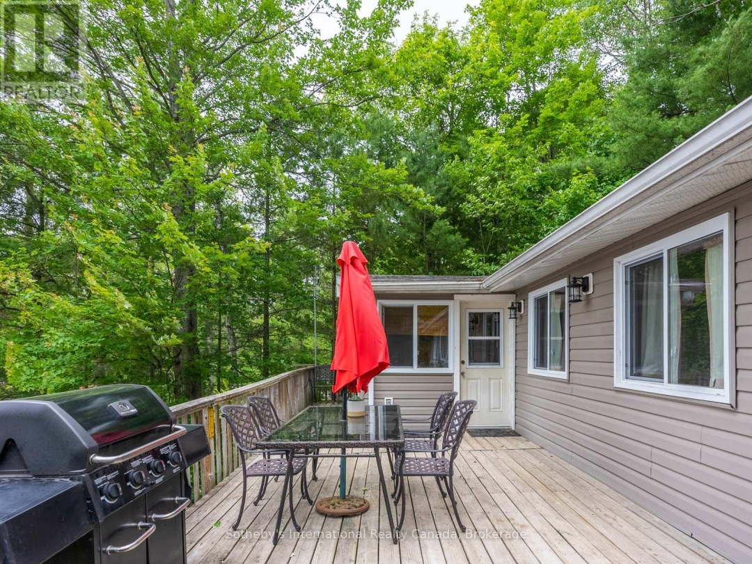 1040 KAHSHE LAKE, 
