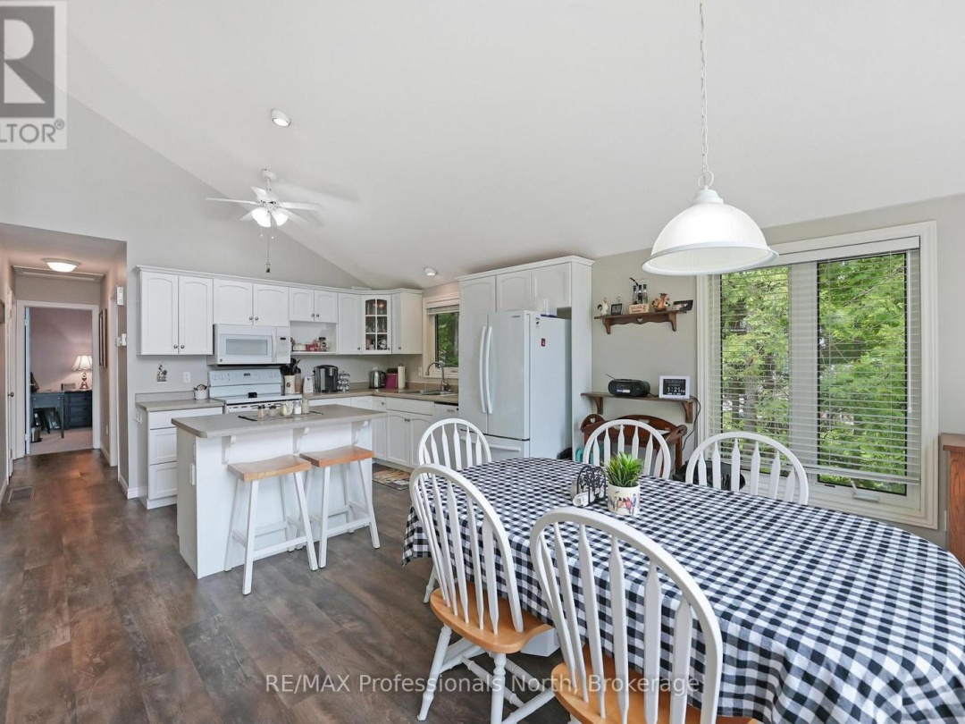 1093 Comak Crescent, St Nora Lake