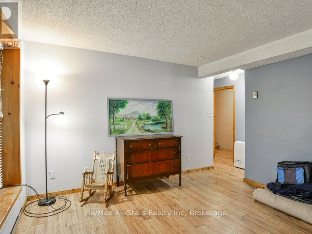 1386 SOUTH PORTAGE ROAD, 