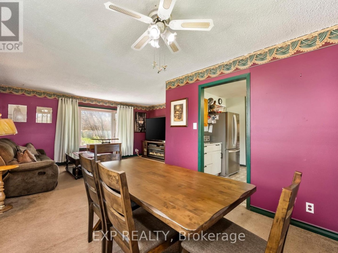 354 LAKELAND CRESCENT, 