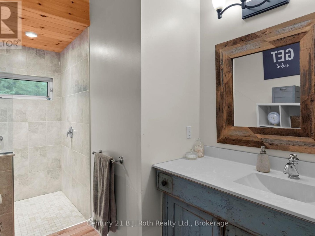 3772 HARRY'S LANE, Lake Simcoe