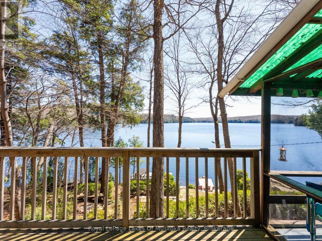 1002 Camp Lake Road, Camp Lake
