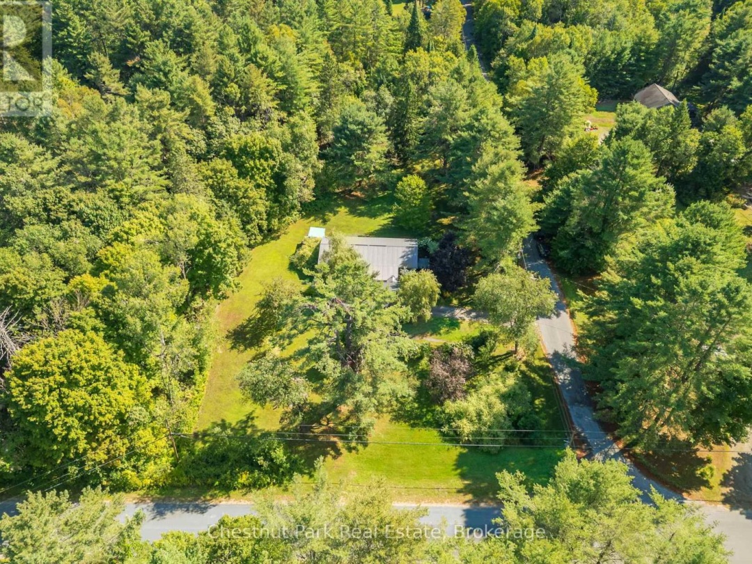 1047 NAISMITH ROAD E, 