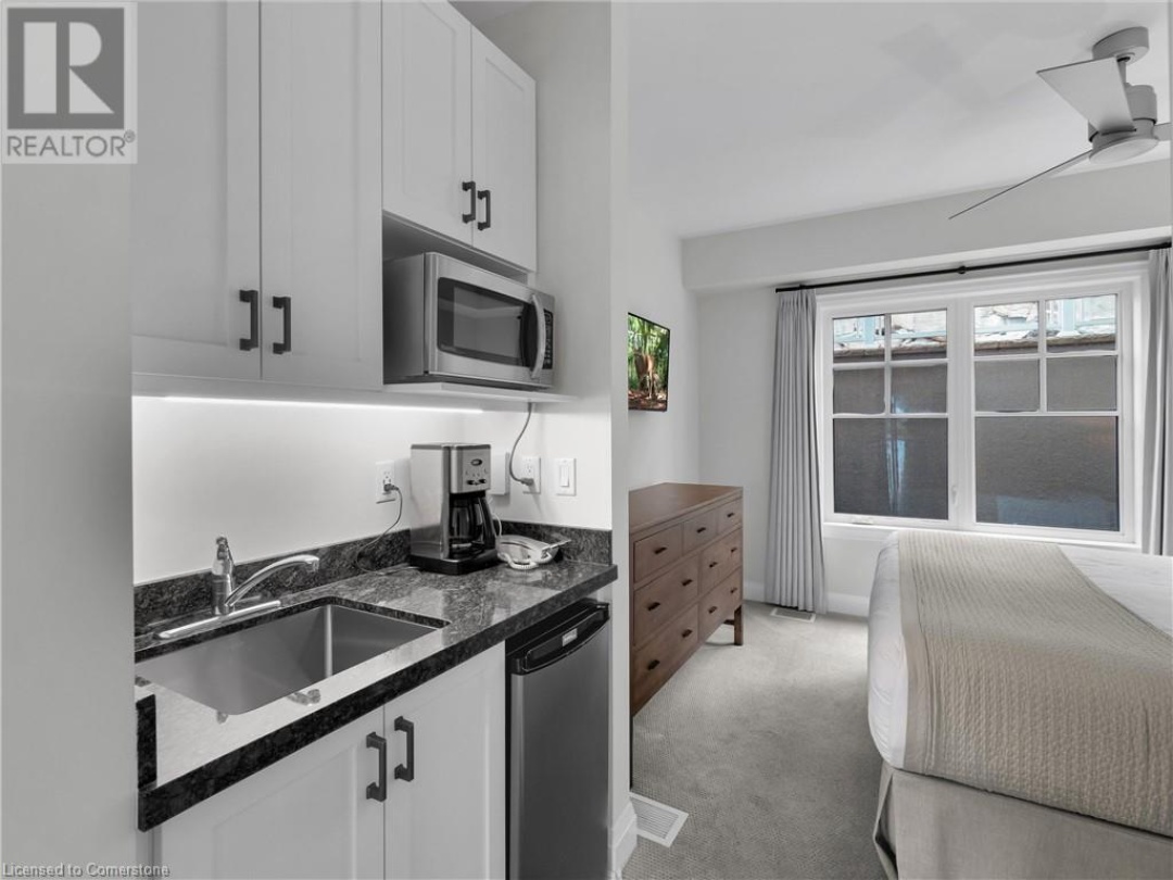 1869 MUSKOKA 118 Road W Unit# BTW-101, 