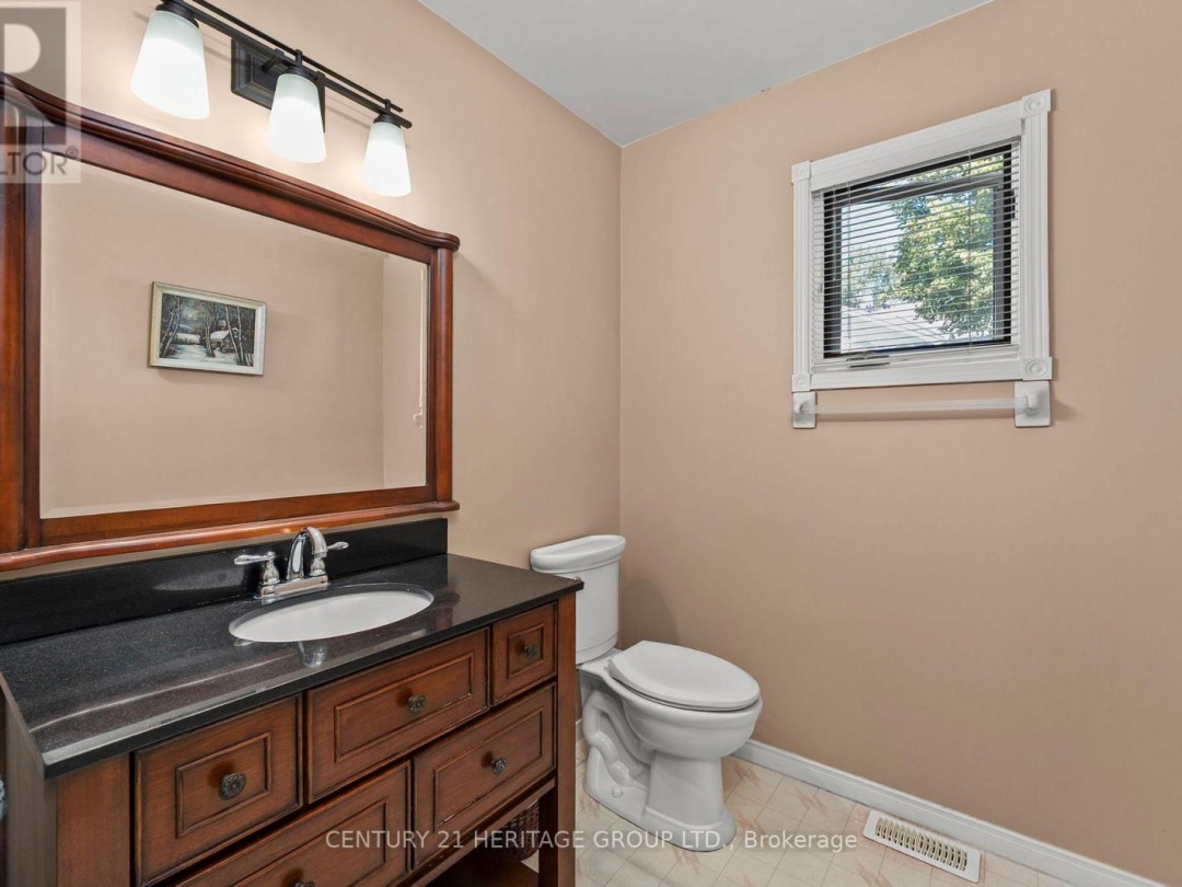 408 - 40 MUSEUM DRIVE, 