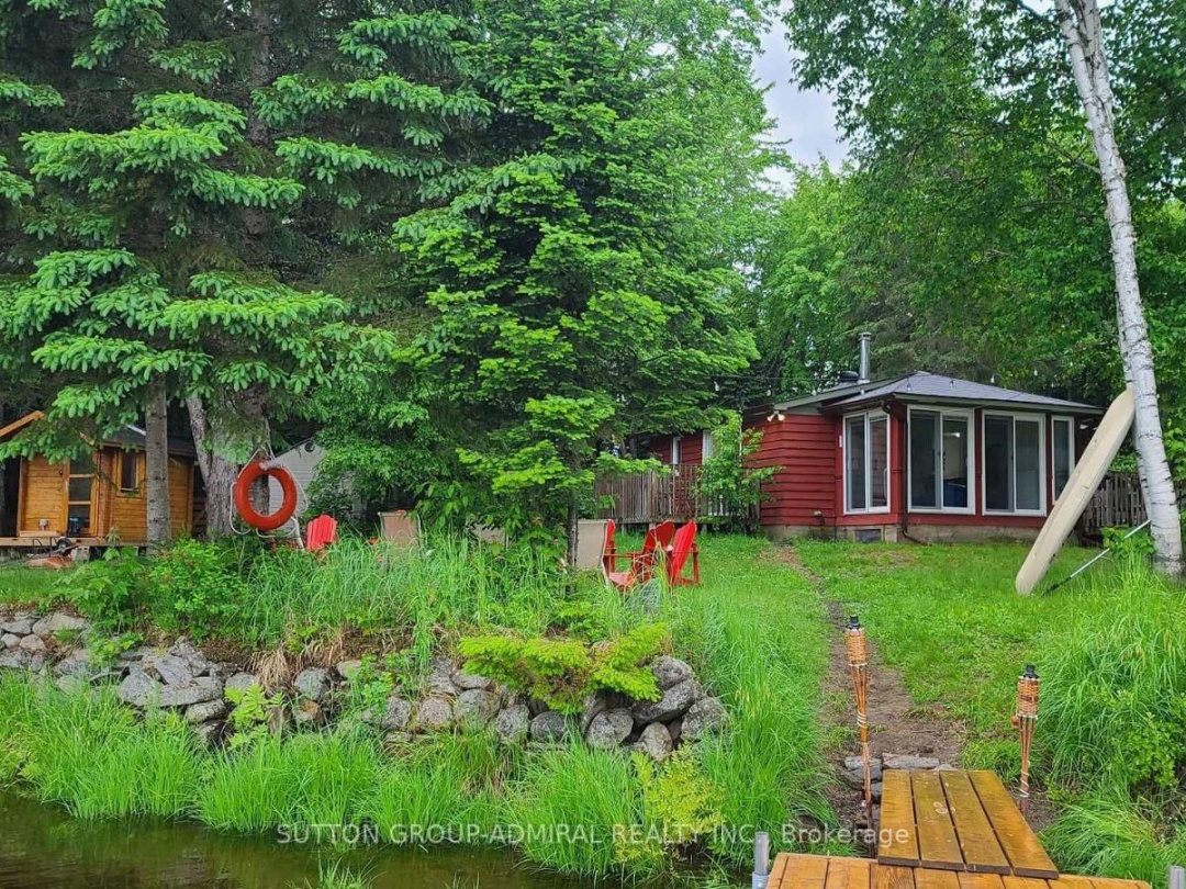 1047 Colony Trail, Lake Muskoka