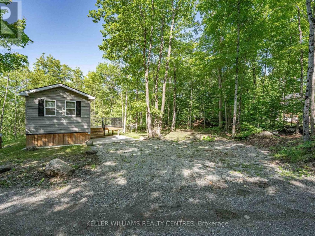 UNIT #4 - 202 HIDDEN GLEN ROAD, 